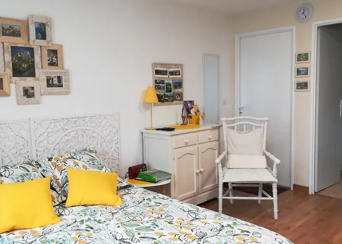 Studio cosy Yssac-la-Tourette