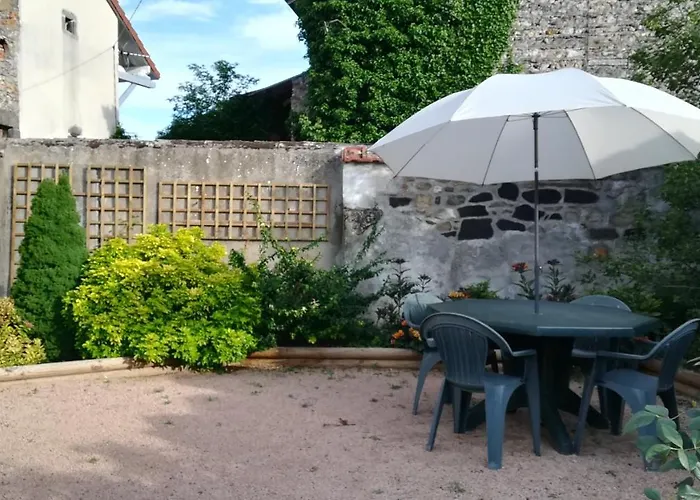 Studio cosy Yssac-la-Tourette